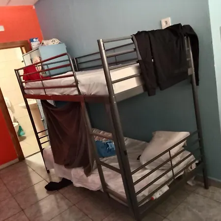 Albergue juvenil *