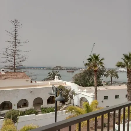 Tenerife Hostel * Лос Кристианос