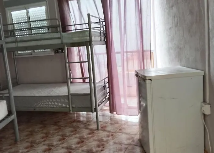 Hostel Juvenil Los Cristianos (Tenerife)